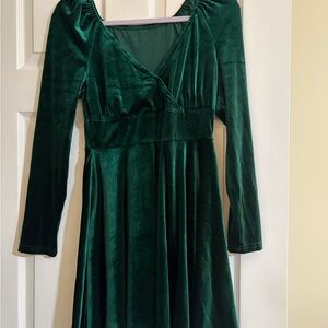 Cupshe Emerald Velvet Long Sleeve Dress
